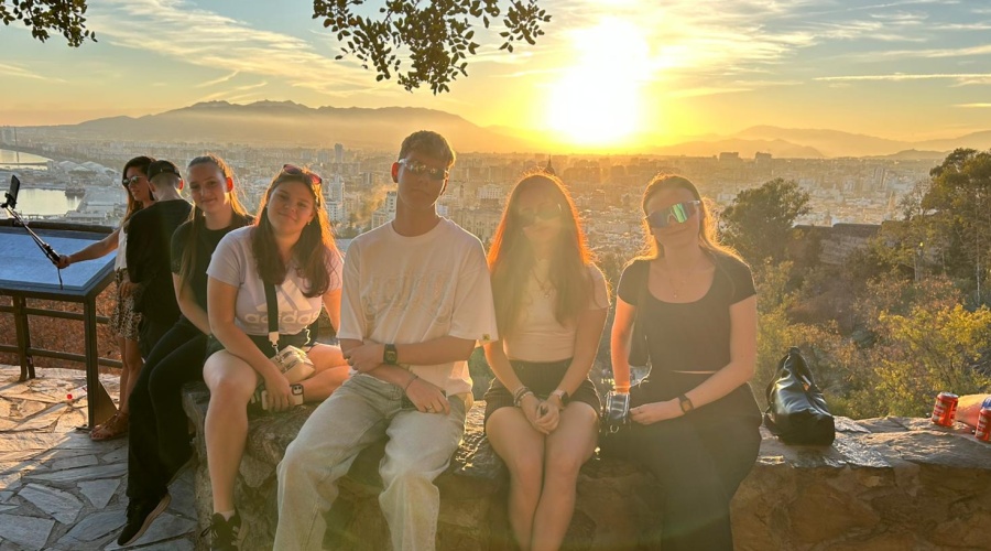 WhatsApp Image 2024-10-22 at 09.02.33 WhatsApp Image 2024-10-22 at 09.02.33