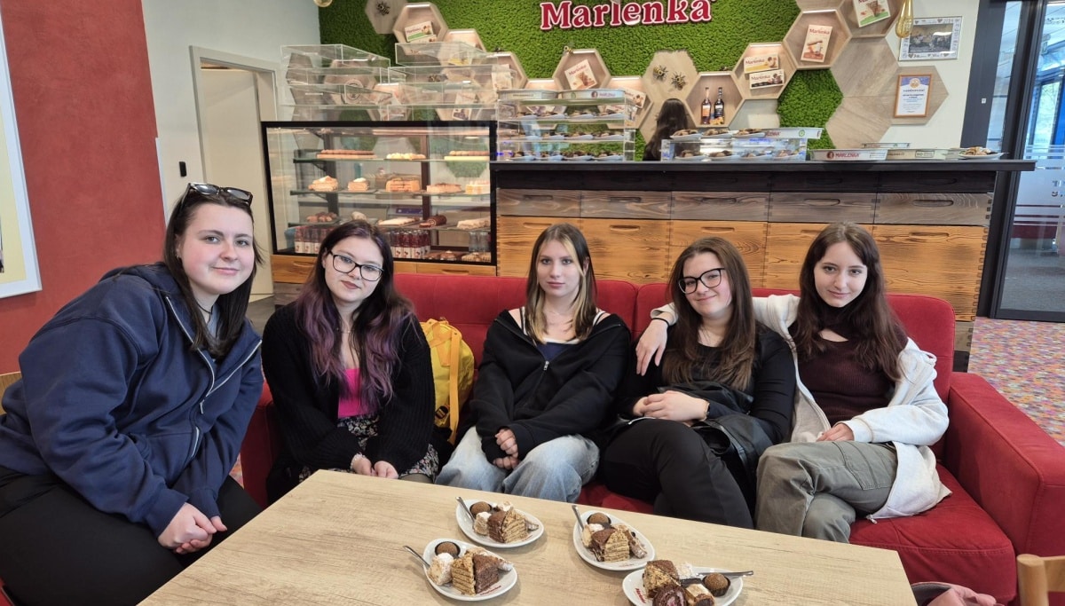 S vůní medu rovnou do historie