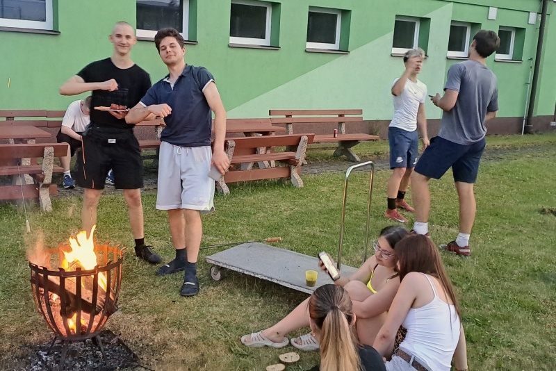 ROZLOUČENÍ S INTREM